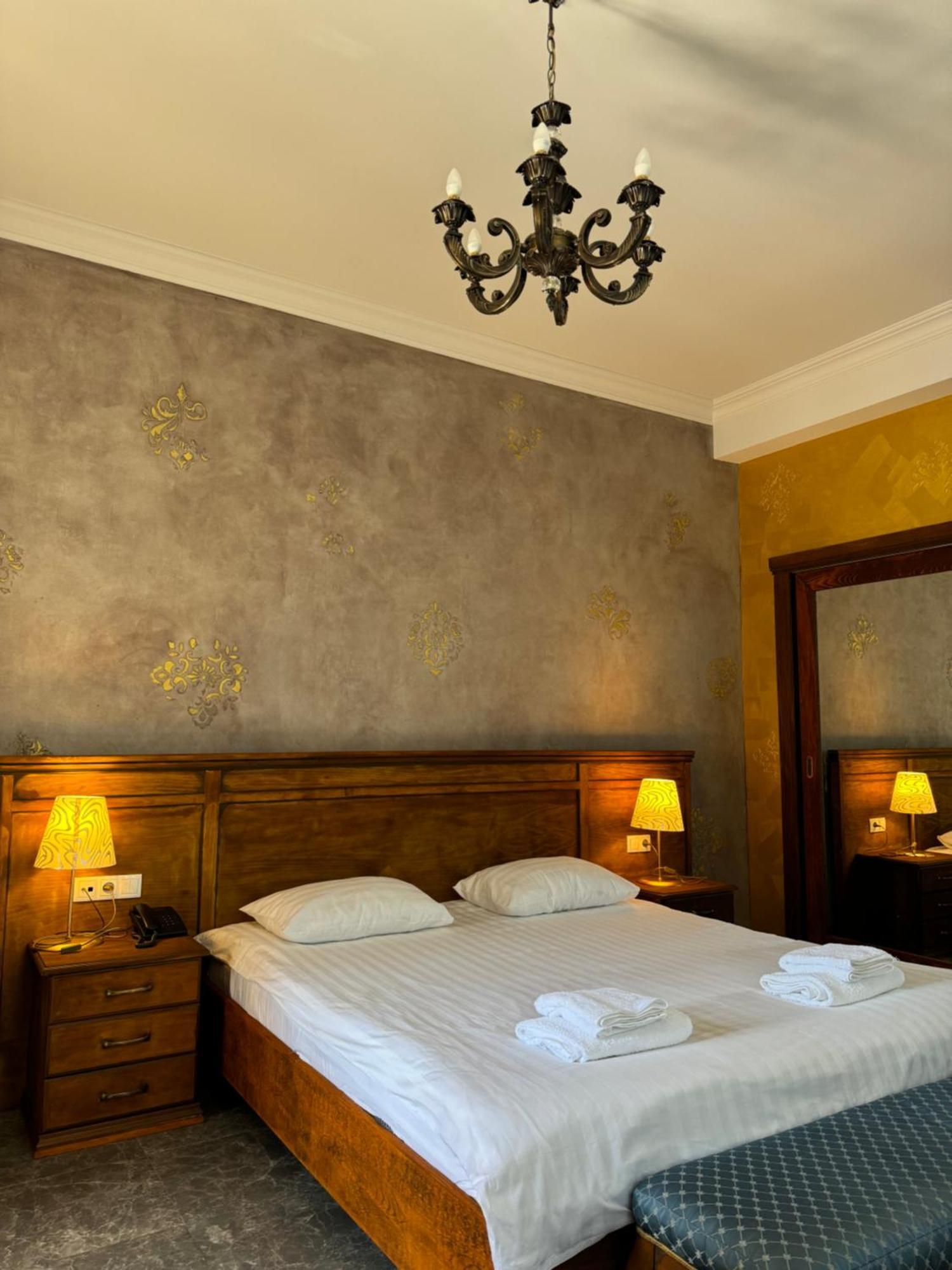 Boutique Hotel O. Galogre Batumi Exterior foto